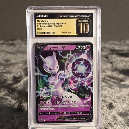 Mewtwo V 030/071 Pokémon GO CGC Pristine 10 6160962021