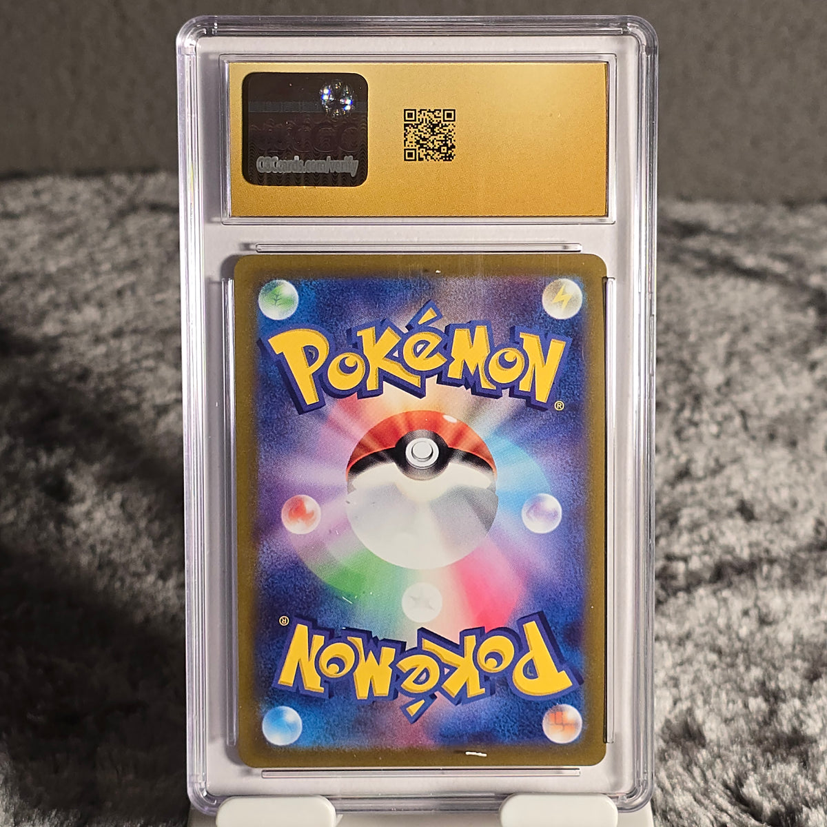 Radiant Eevee 055/071 Pokémon GO CGC Pristine 10 6161268003