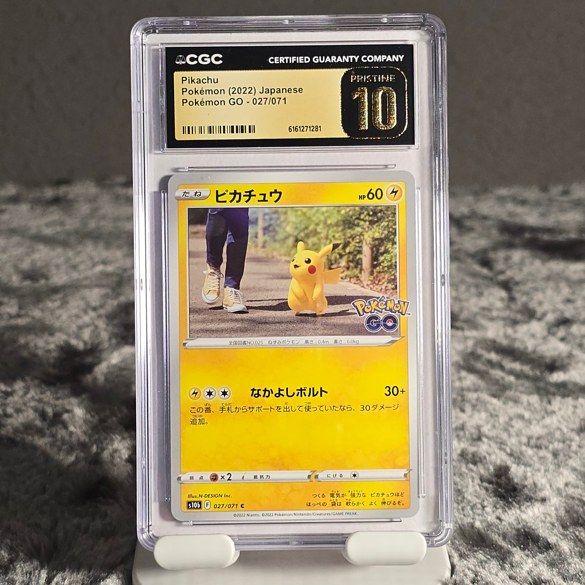 Pikachu 027/071 Pokémon GO CGC Pristine 10 6161271281