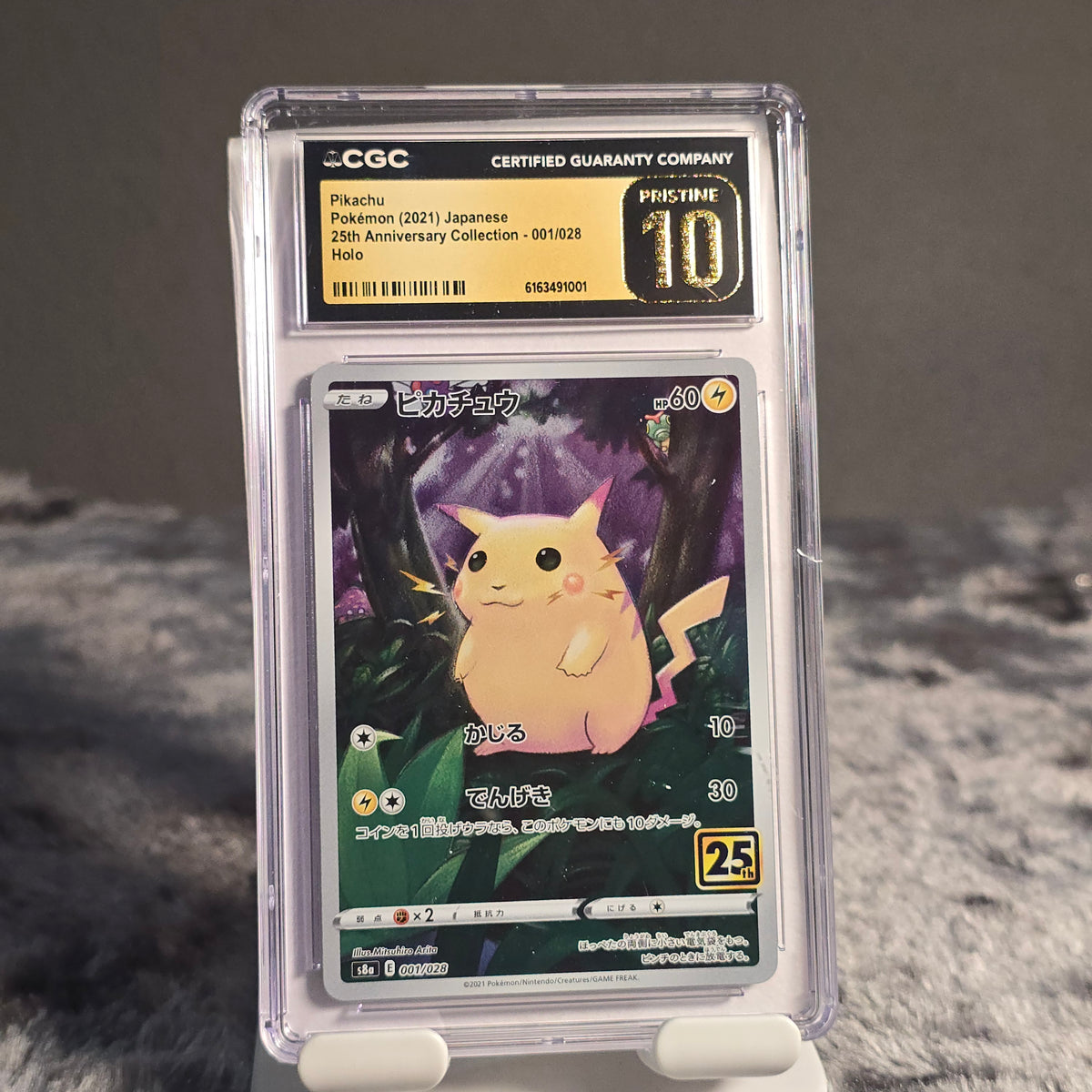 Pikachu 001/028 25th Anniversary Collection CGC 10 Pristine 6163491001
